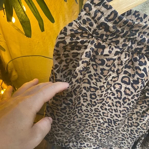 Leopard Print Shorts.Size- XS - Picture 7 of 12